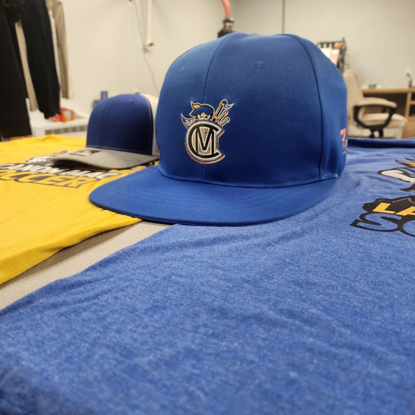 GIANT Canon Mac Hat!!!